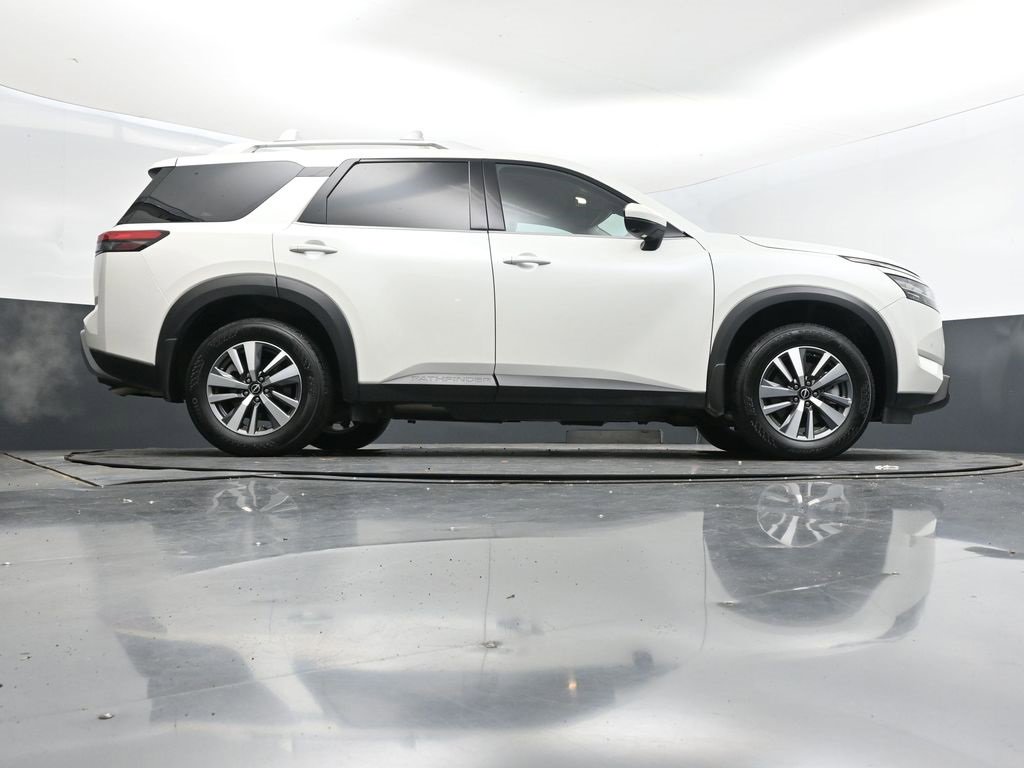Used 2024 Nissan Pathfinder SL image 44
