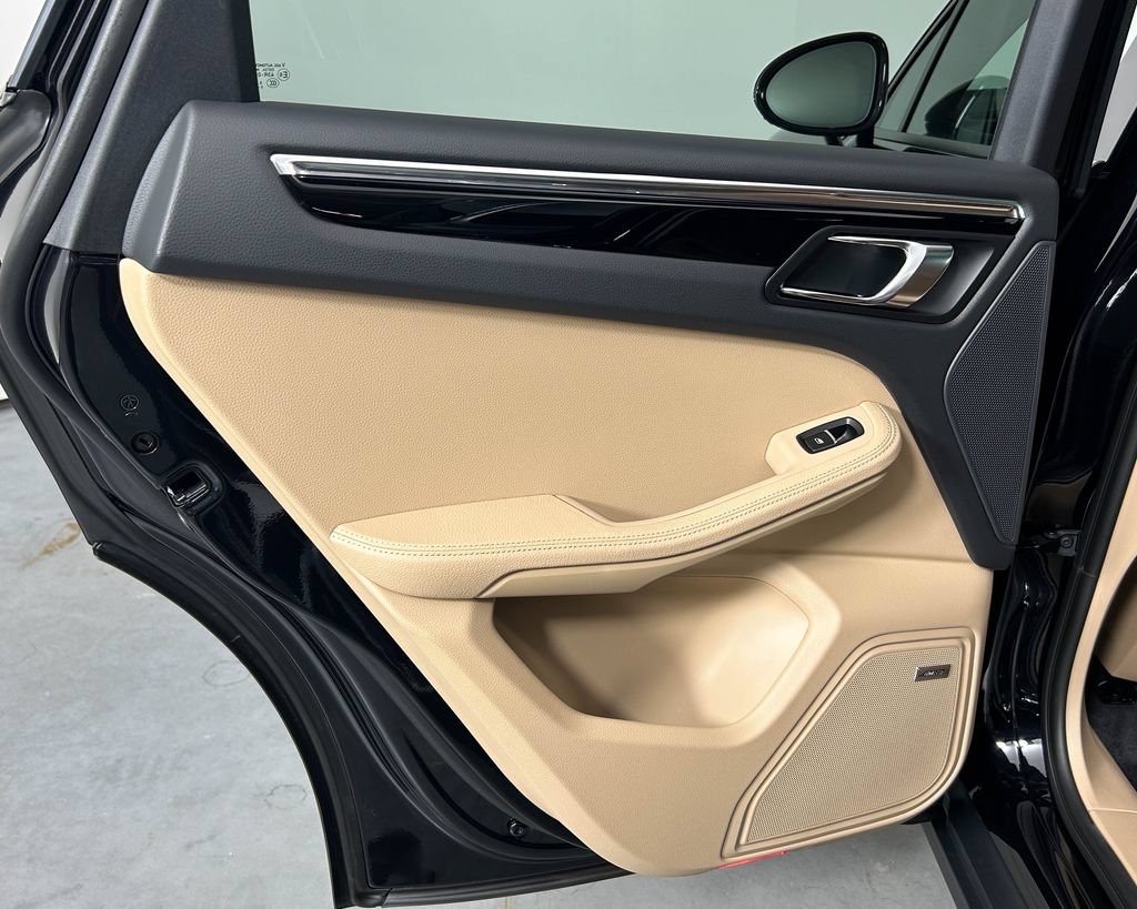 New 2026 Porsche Macan AWD/4WD image 28