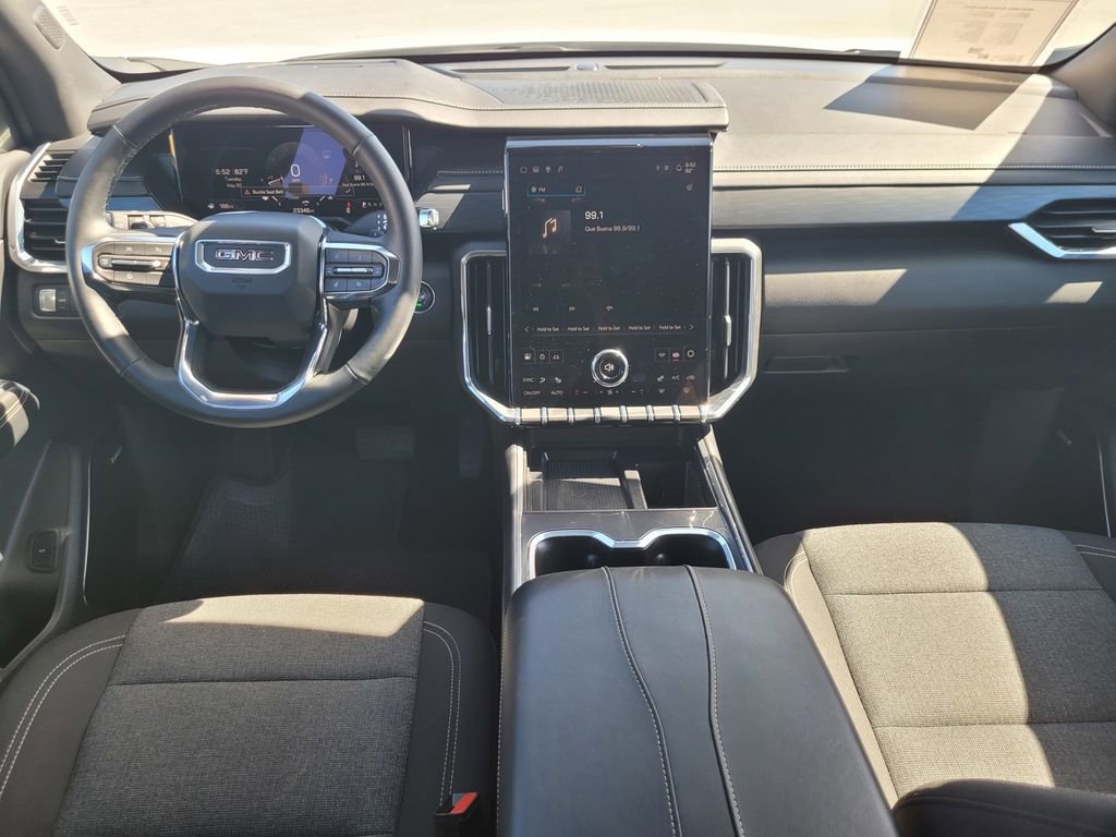 Used 2025 GMC Acadia Elevation image 13