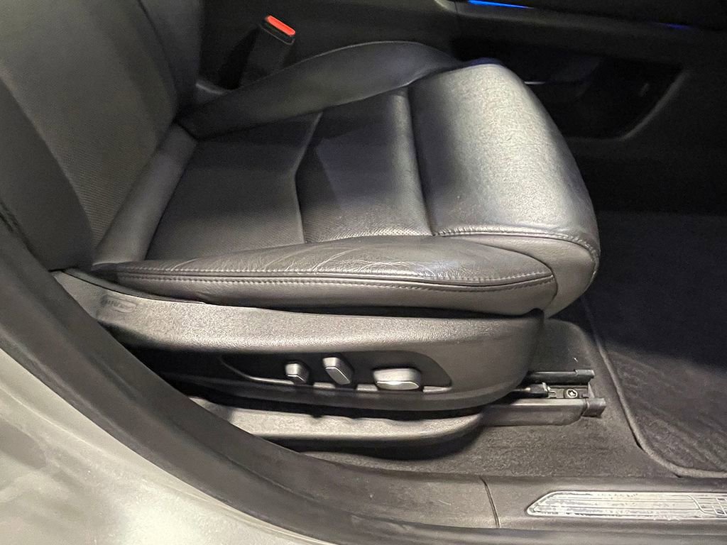 Used 2019 Cadillac XT5 Luxury image 30