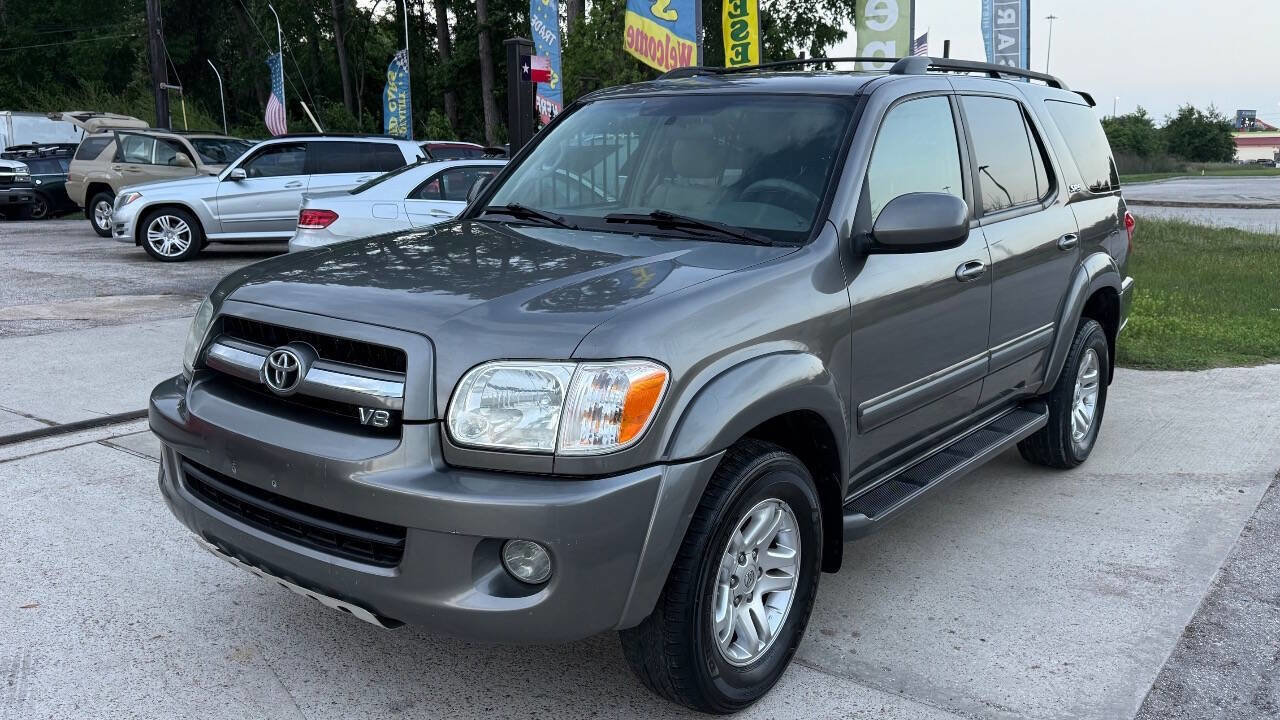 Used 2006 Toyota Sequoia SR5 AWD/4WD image 1