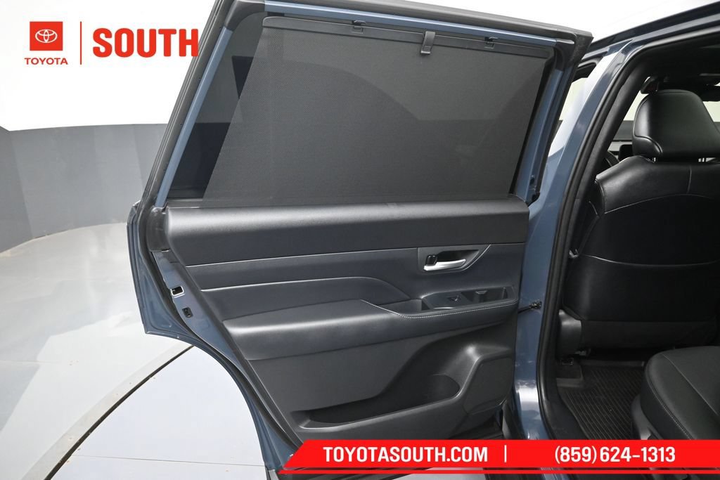 Used 2024 Toyota Grand Highlander AWD Hybrid image 29