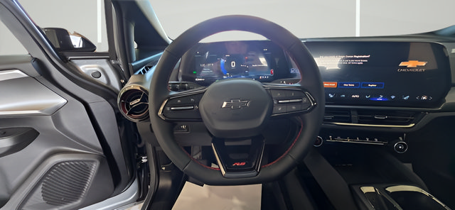 New 2026 Chevrolet Equinox EV RS FWD image 13