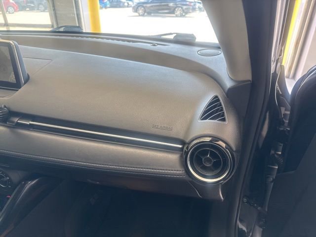Used 2016 Scion iA FWD image 8