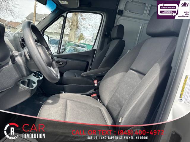 Used 2023 Mercedes-Benz Sprinter 2500 image 14