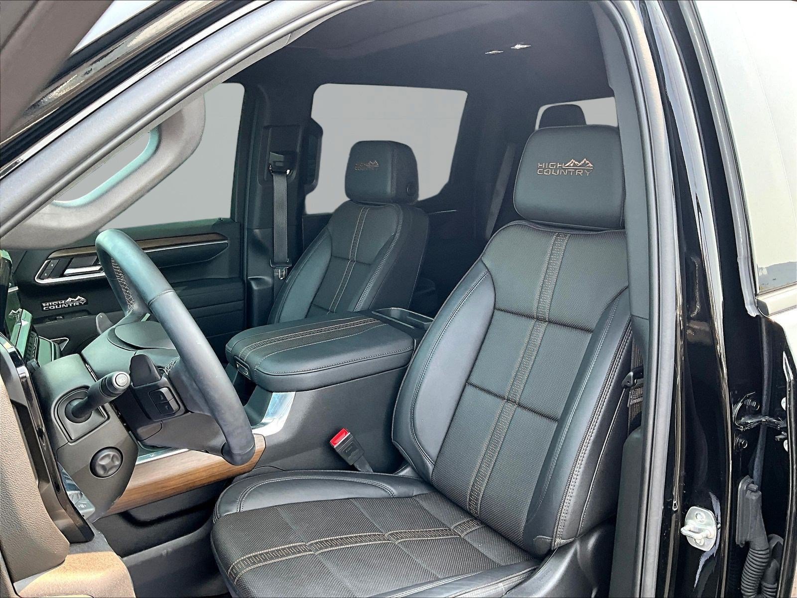 Used 2025 Chevrolet Silverado 1500 High Country w/ High Country Premium Package RWD image 21