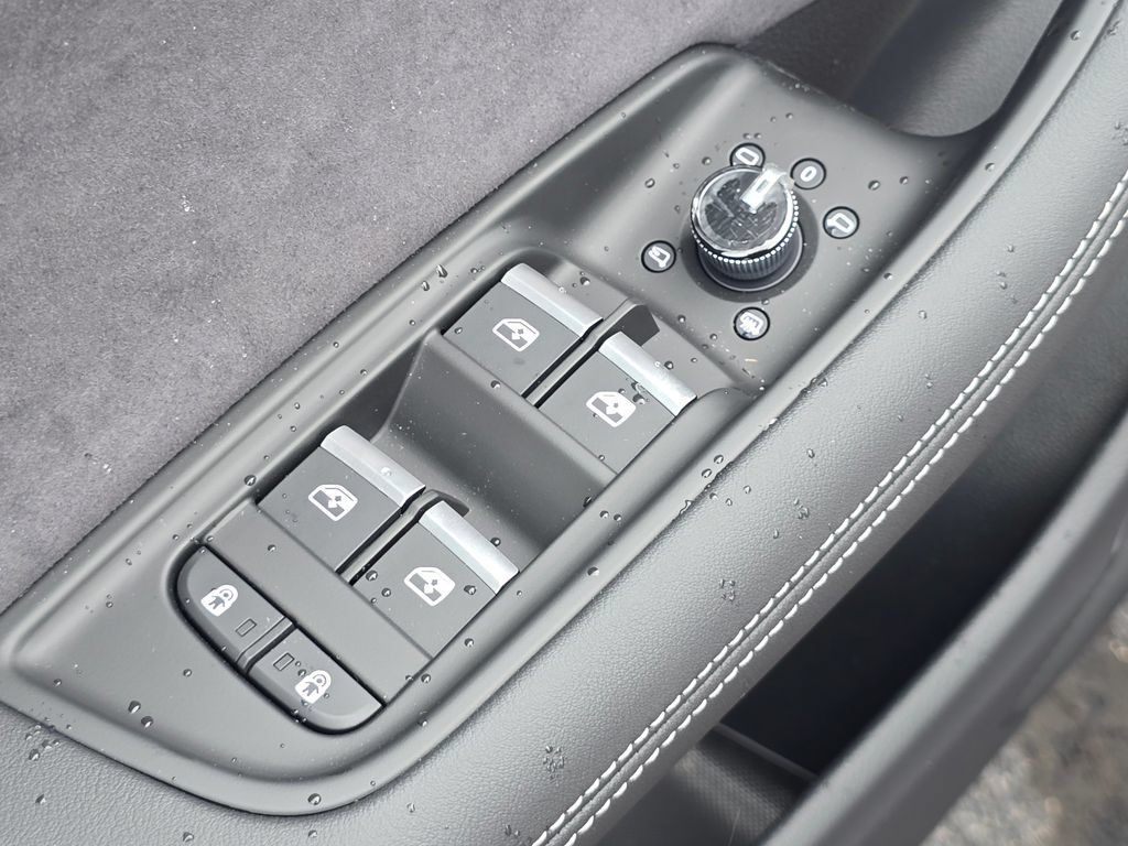 New 2026 Audi SQ8 Prestige AWD/4WD image 18