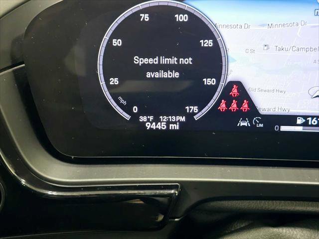 Used 2024 Porsche Cayenne Coupe image 29