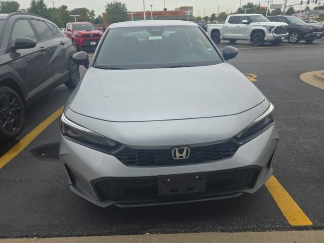 Used 2025 Honda Civic Sport image 2