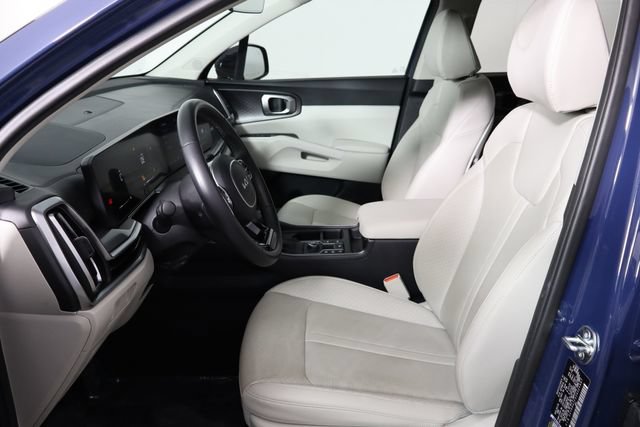 Certified 2025 Kia Sorento EX FWD image 16