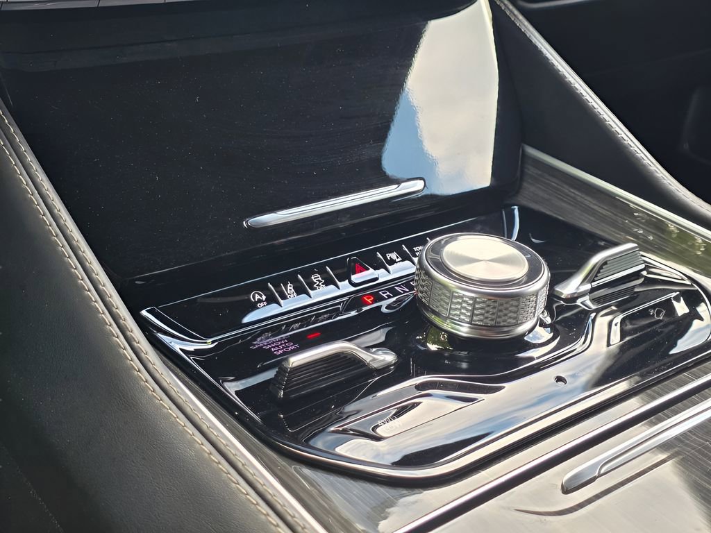 Used 2022 Jeep Wagoneer Series III image 30