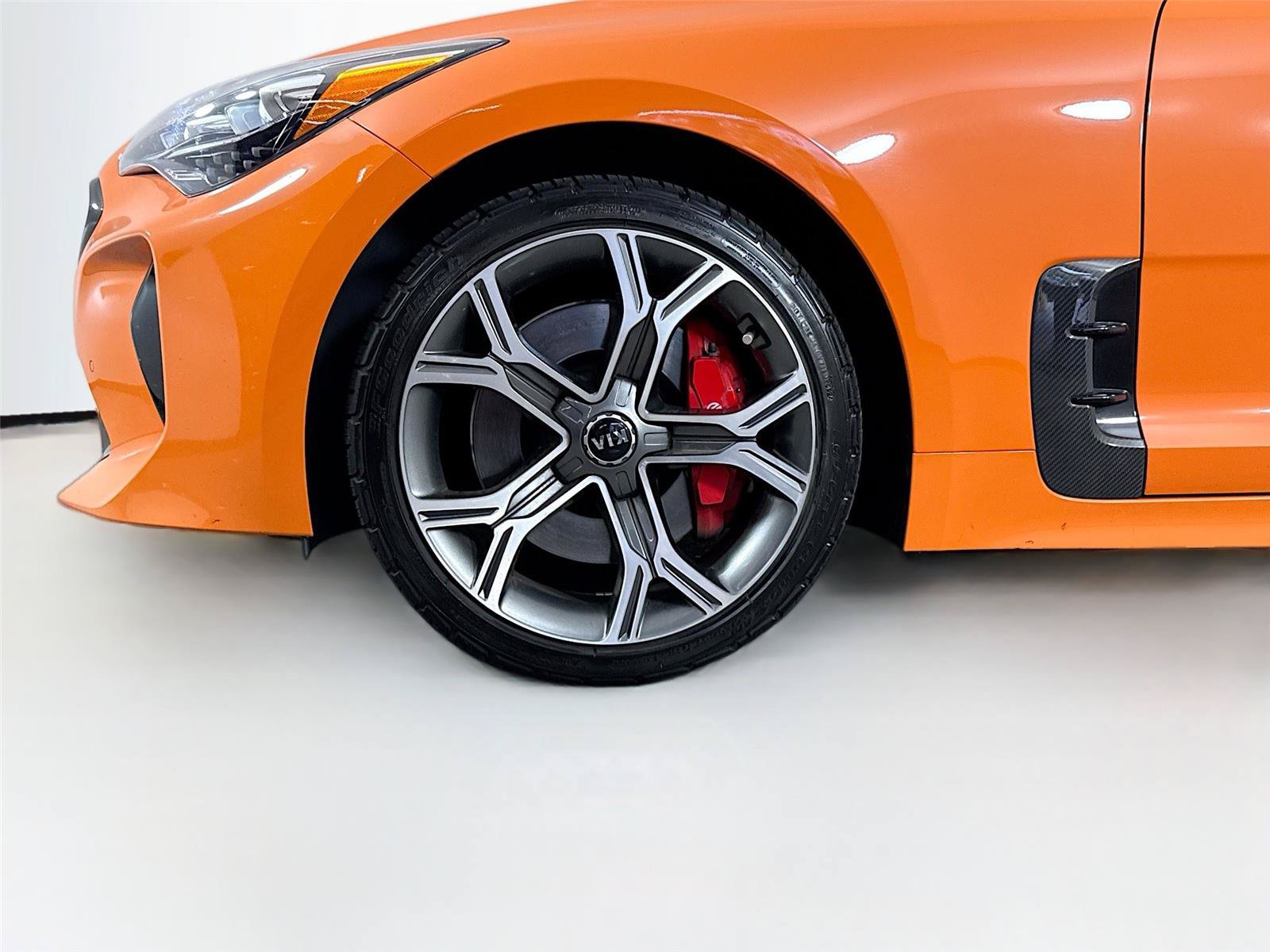 Used 2019 Kia Stinger GTS RWD image 17