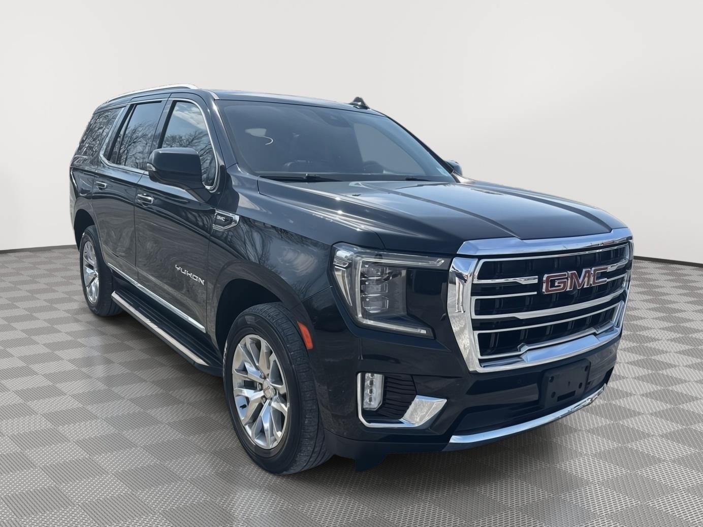 Used 2023 GMC Yukon SLT w/ SLT Premium Package image 7