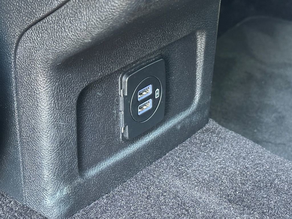 Used 2022 Lincoln Corsair FWD image 23