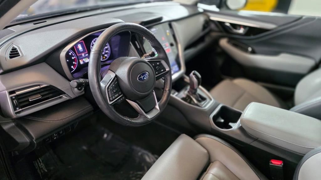 Used 2023 Subaru Outback Limited image 16