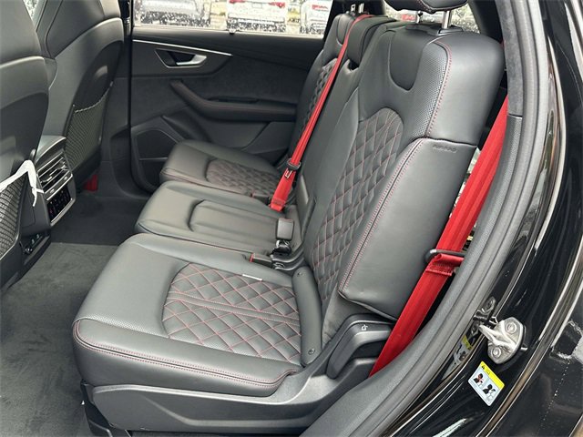 New 2026 Audi SQ7 Prestige image 5