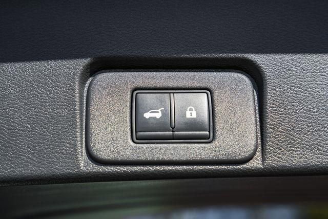 Certified 2022 Nissan Rogue SV w/ SV Premium Package image 11