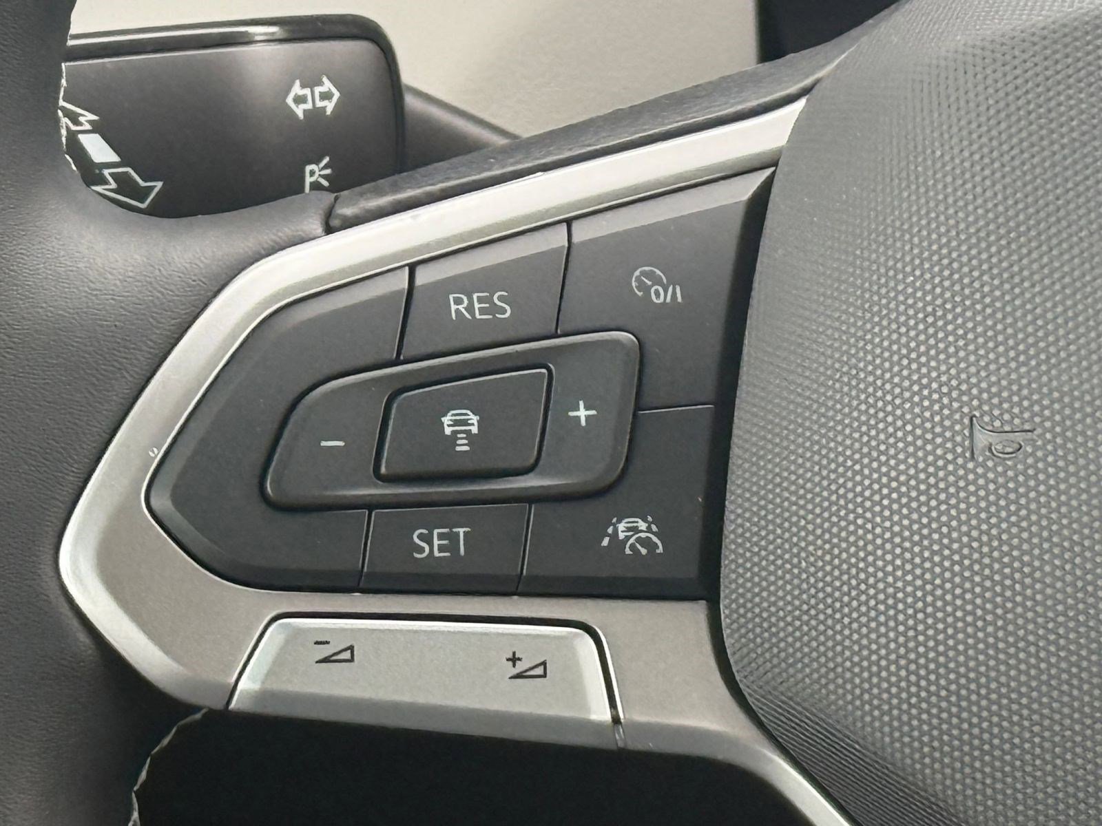 New 2026 Volkswagen Taos S image 15