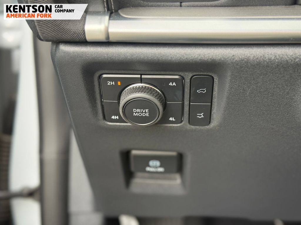 Used 2025 Ford Expedition Platinum AWD/4WD image 22