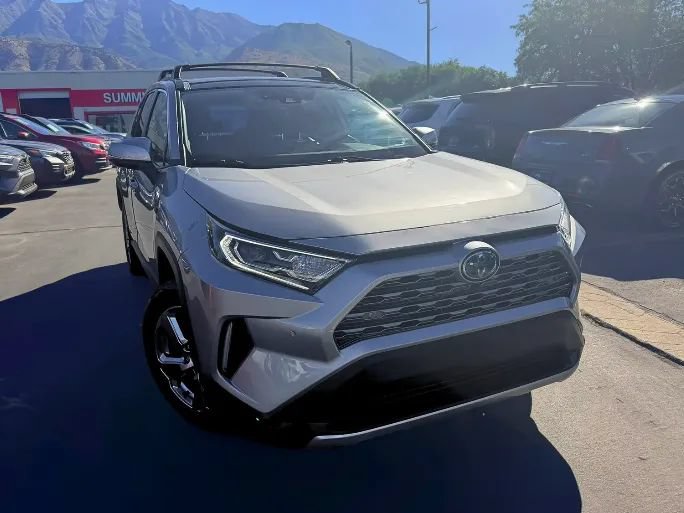Used 2021 Toyota RAV4 Limited AWD/4WD image 2