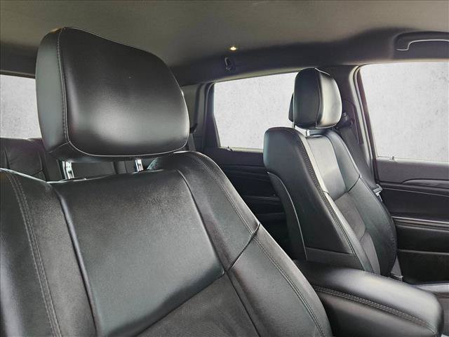 Used 2021 Jeep Grand Cherokee Laredo X AWD/4WD image 18