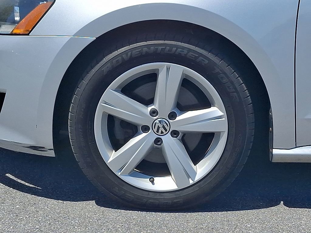 Used 2013 Volkswagen Passat 2.5 SE FWD image 8