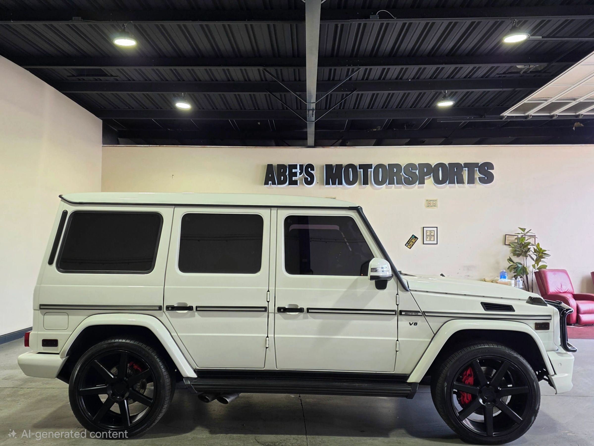 Used 2014 Mercedes-Benz G 63 AMG 4MATIC image 4
