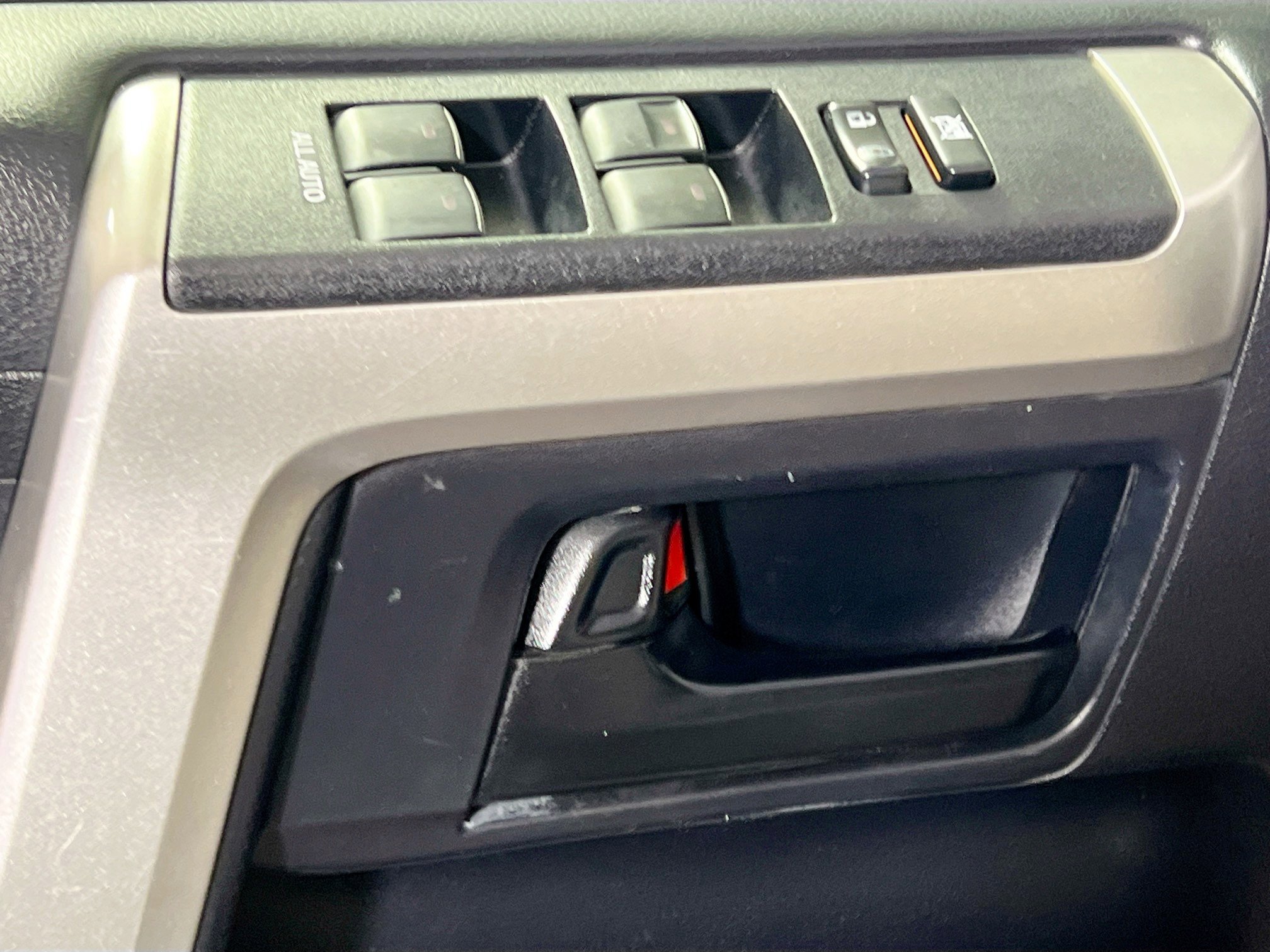 Used 2013 Toyota 4Runner Limited image 16