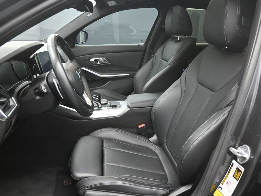 Used 2022 BMW 330i Sedan image 18