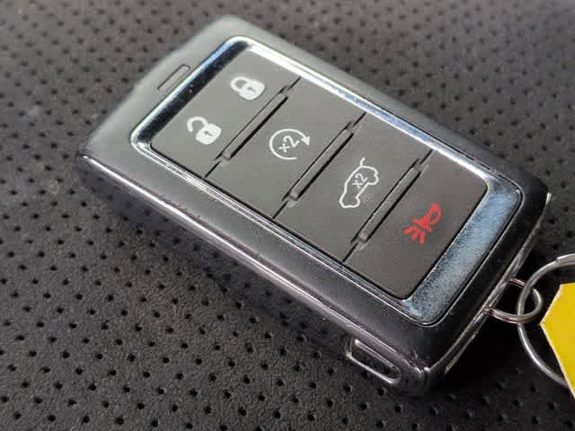 Used 2025 Jeep Grand Cherokee Altitude image 33