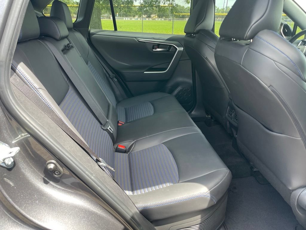 Used 2024 Toyota RAV4 XSE AWD/4WD image 16