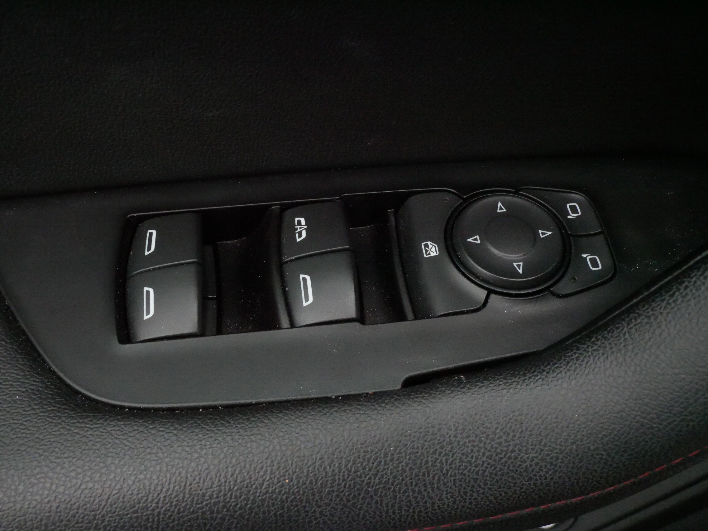 Used 2020 Chevrolet Blazer RS image 19