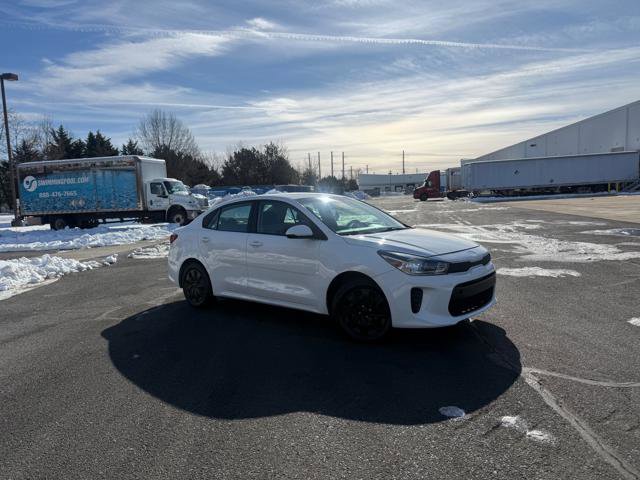 Used 2019 Kia Rio S image 2