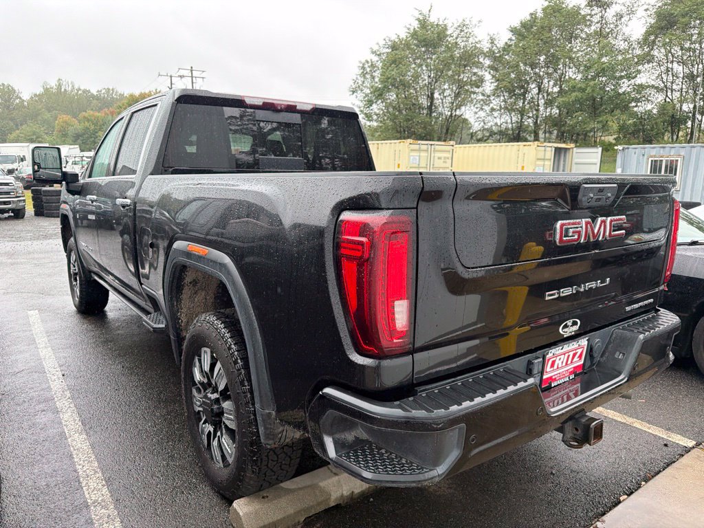 Used 2023 GMC Sierra 3500 Denali w/ Denali Black Diamond Edition AWD/4WD image 5