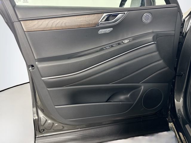 Used 2024 Genesis GV80 2.5T AWD/4WD image 12