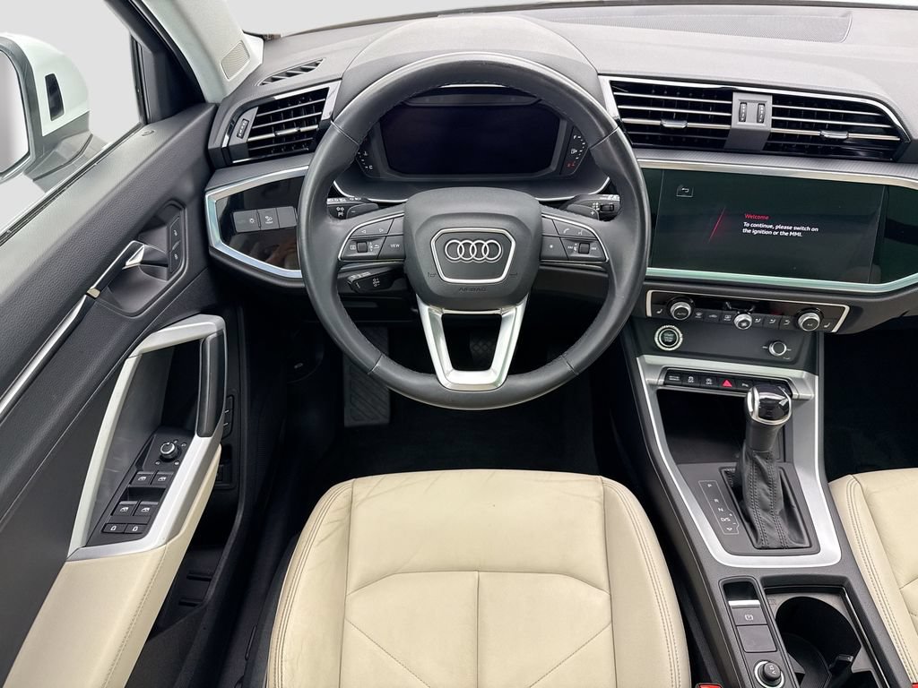 Used 2023 Audi Q3 2.0T Premium w/ Convenience Package AWD/4WD image 10
