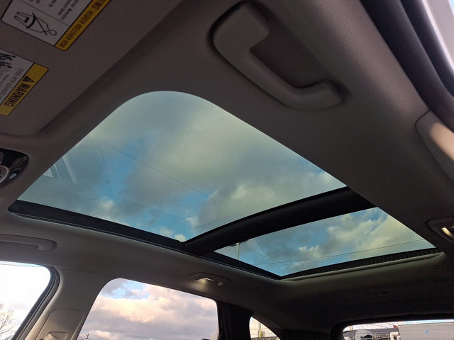 Used 2023 Hyundai Tucson Limited image 14