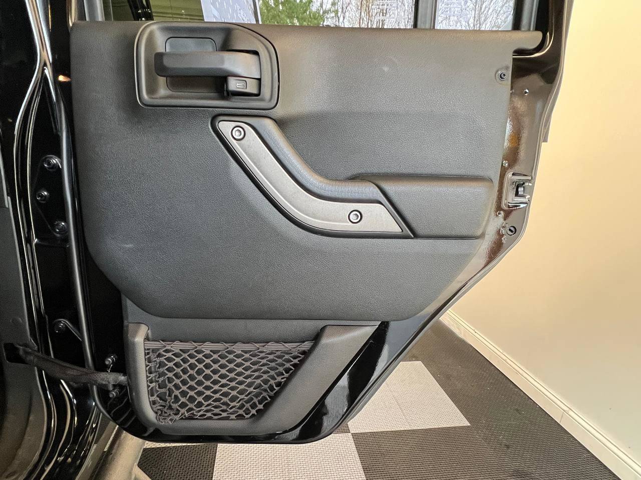 Used 2017 Jeep Wrangler Unlimited Sport AWD/4WD image 13