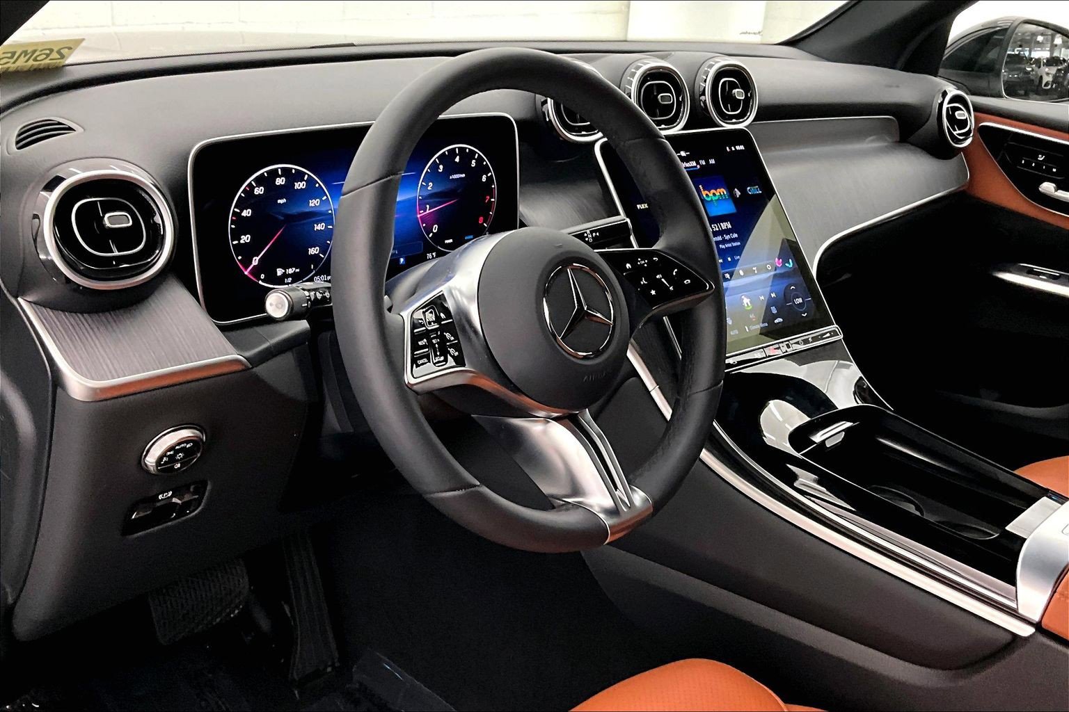 Used 2026 Mercedes-Benz GLC 300 image 18