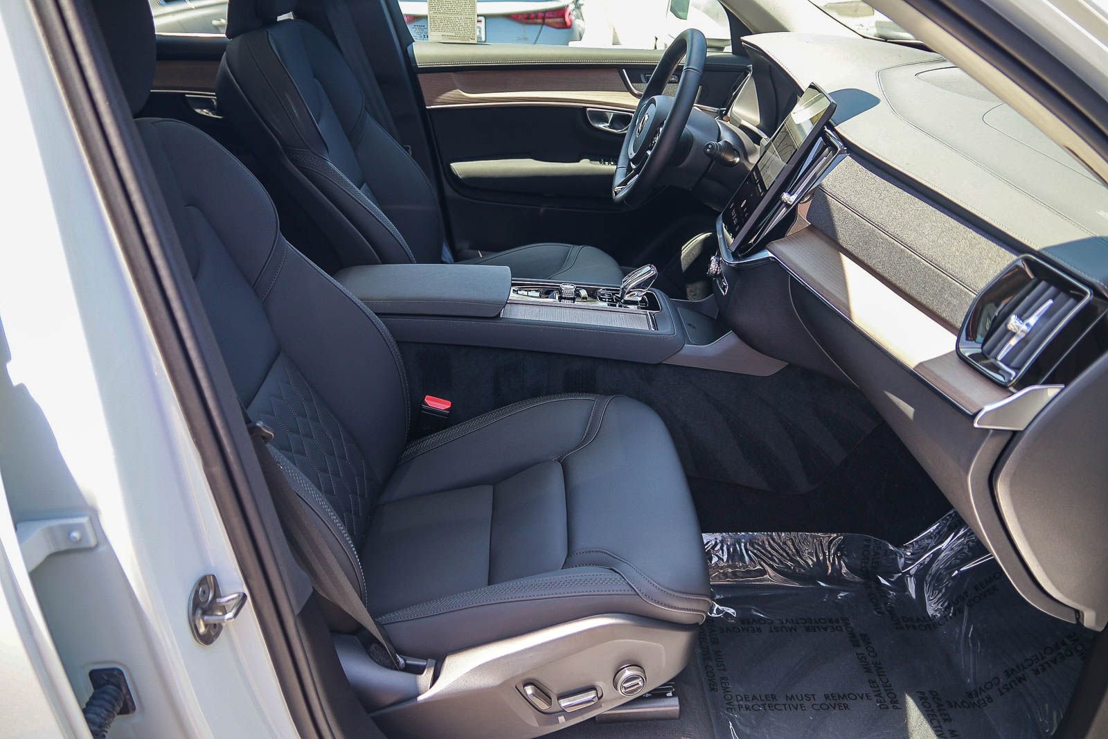Used 2026 Volvo XC90 B5 Core AWD/4WD image 18