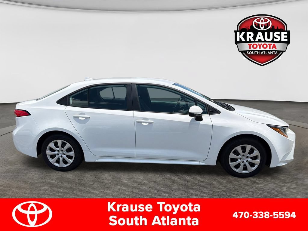 Used 2026 Toyota Corolla LE FWD image 4