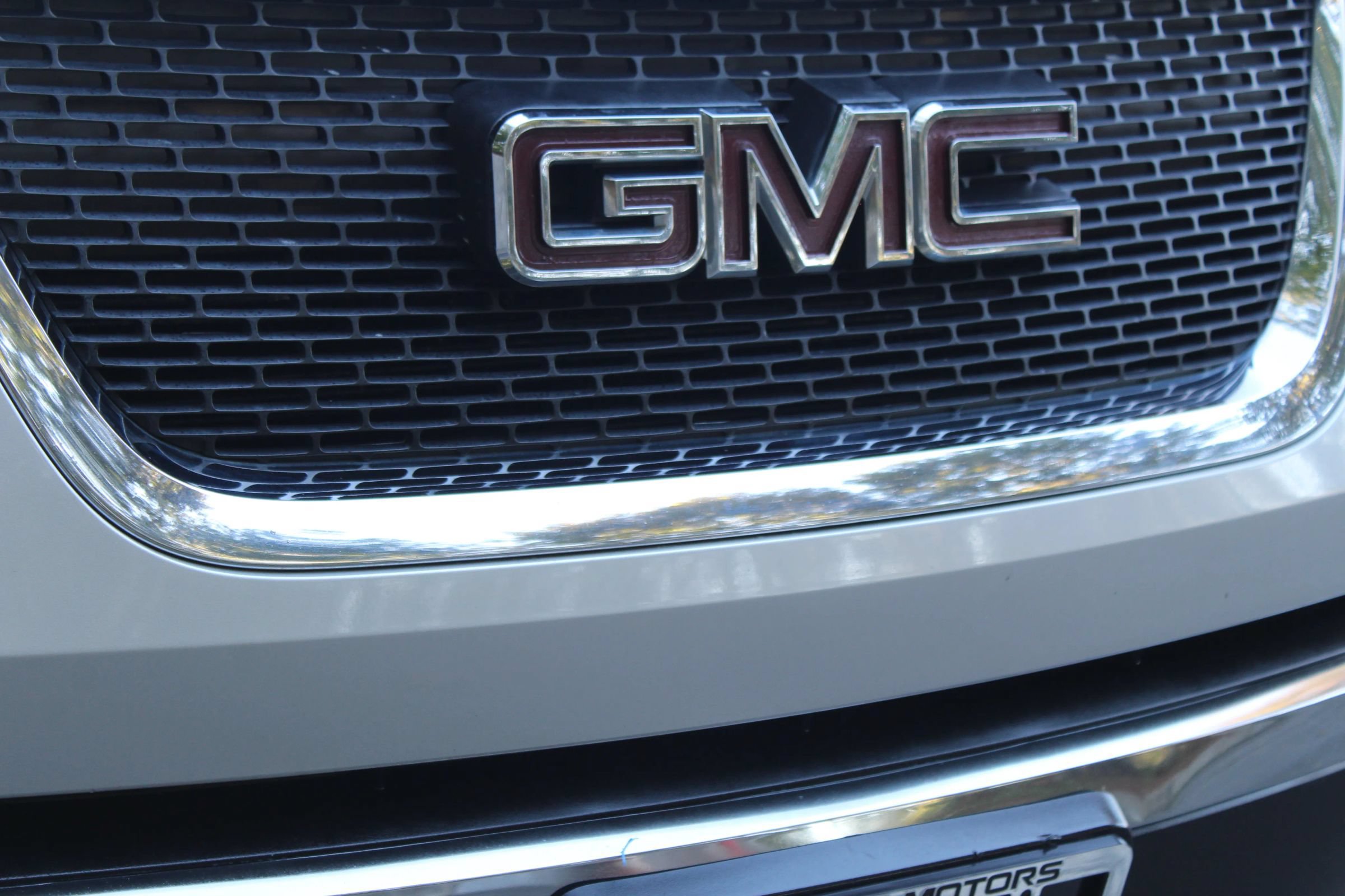 Used 2010 GMC Acadia SLE AWD/4WD image 40