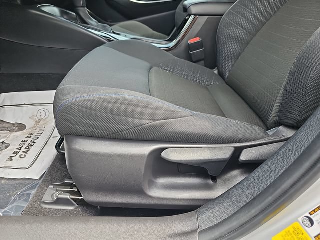 Used 2022 Toyota Corolla SE w/ Carpet Mat Package (TMS) FWD image 18