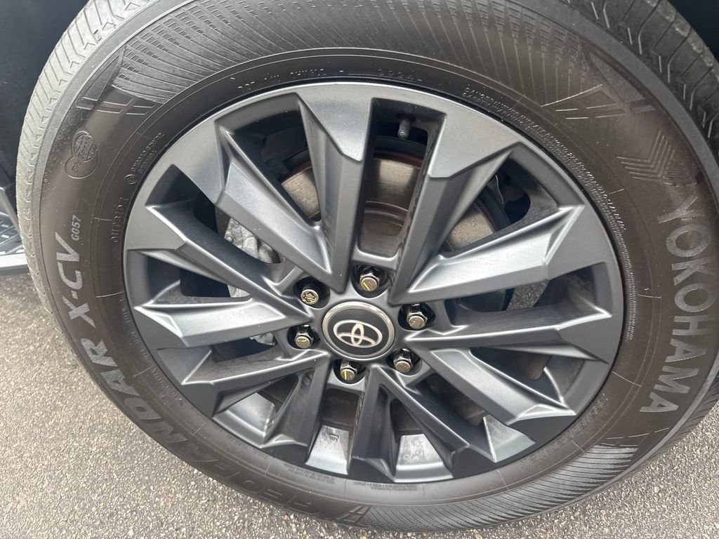 Used 2025 Toyota Land Cruiser AWD/4WD image 39