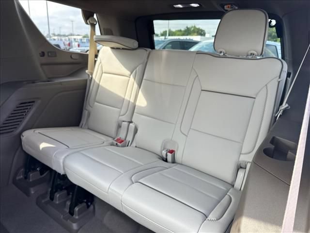 New 2026 GMC Yukon Denali w/ Denali Reserve Package AWD/4WD image 25