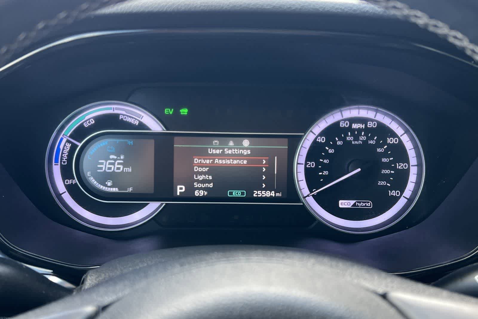 Used 2022 Kia Niro LXS FWD image 30
