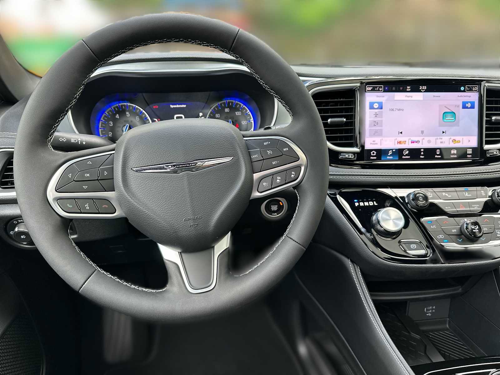 New 2026 Chrysler Pacifica Limited w/ Trailer Tow Group image 10