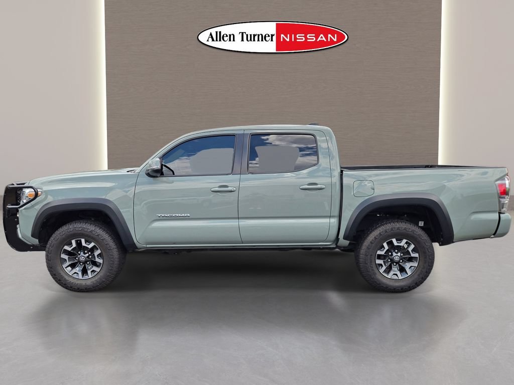 Used 2022 Toyota Tacoma TRD Off-Road w/ Technology Package AWD/4WD image 11