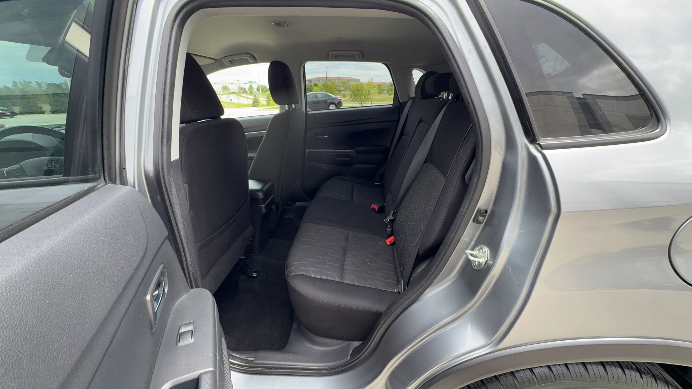 Used 2021 Mitsubishi Outlander Sport ES FWD image 16