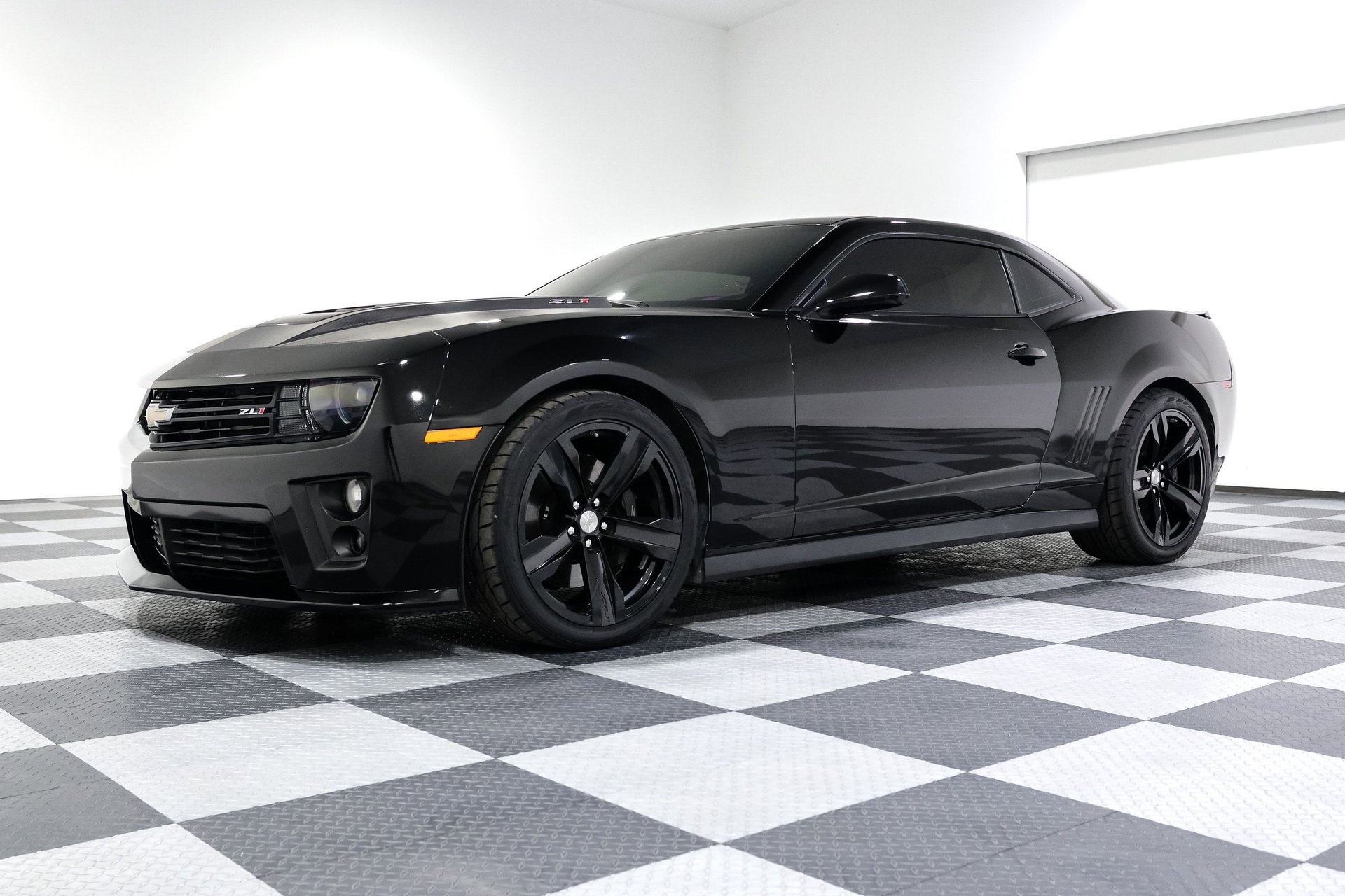 Used 2013 Chevrolet Camaro ZL1 image 6